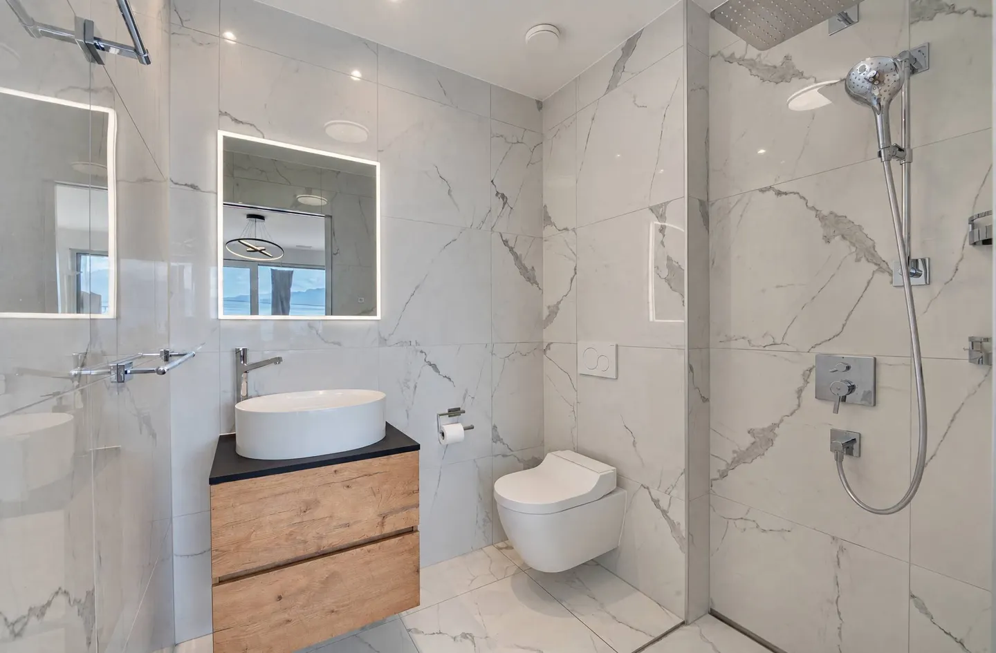 Appartamento Contemporaneo con Terrazza - Foto 5 di 7