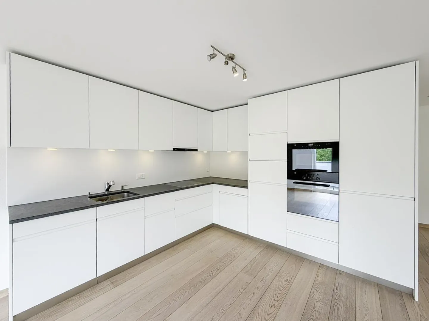 Charmante Dachgeschosswohnung - Foto 3 von 12