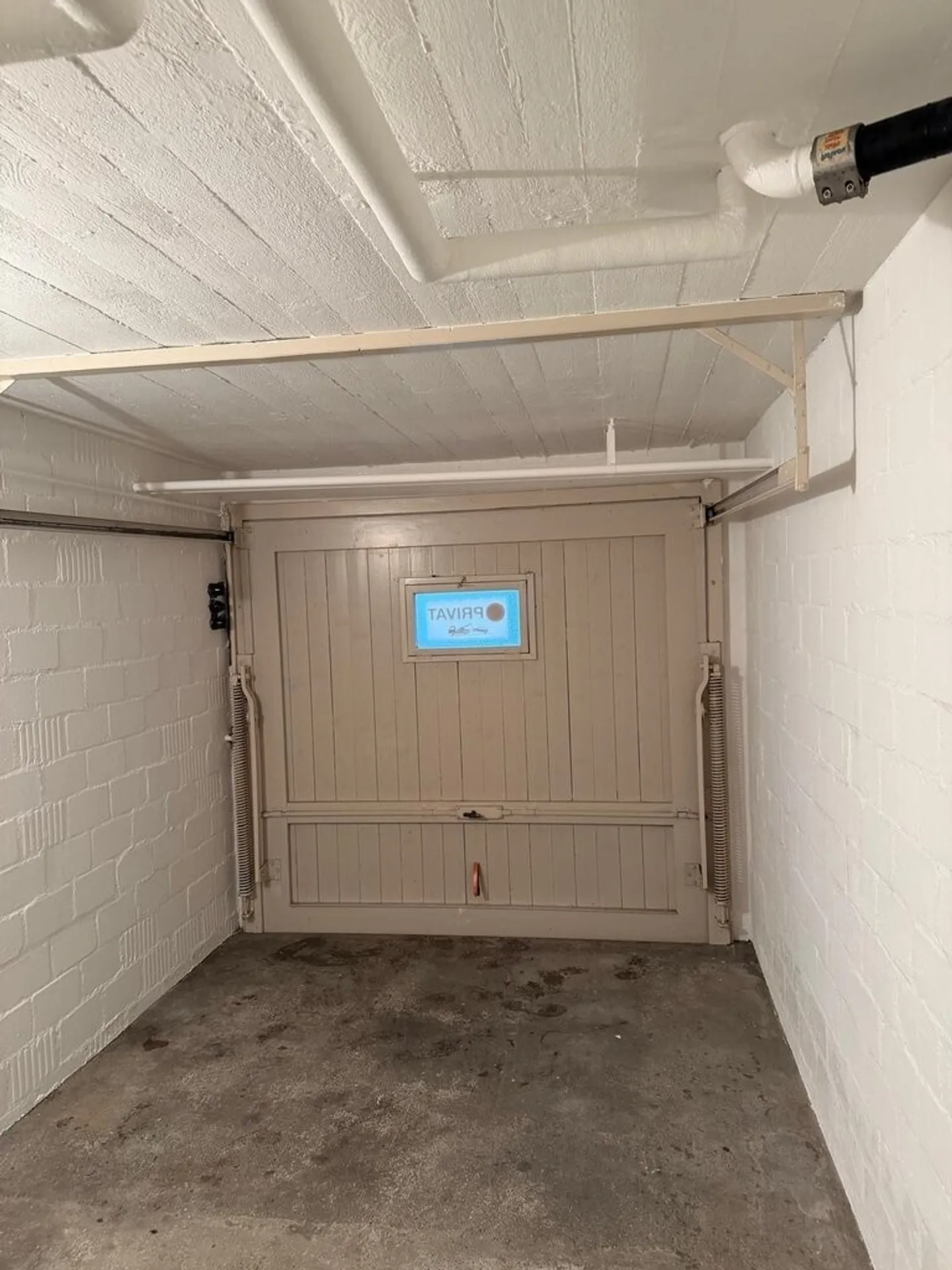 Affittare un garage singolo a Regensdorf - Foto 2 di 3