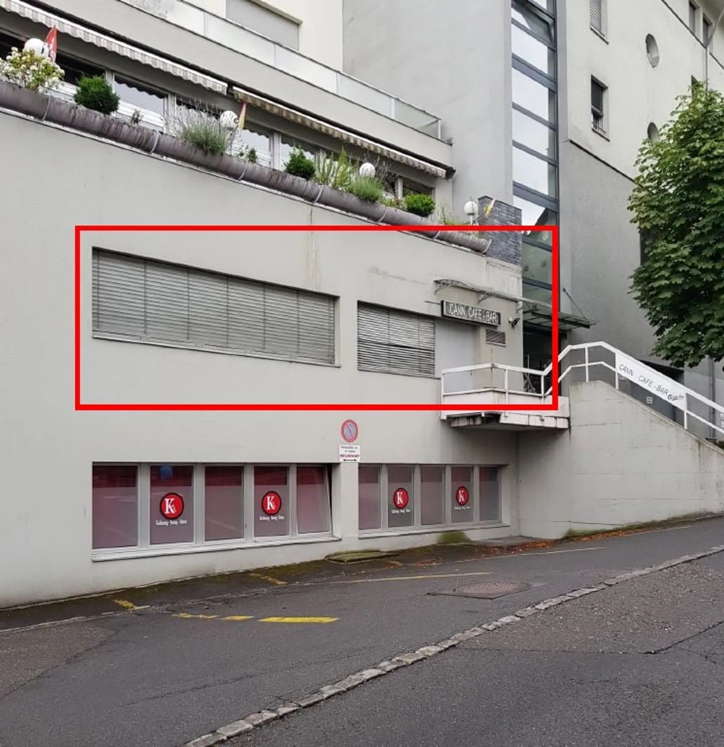 Spazio commerciale attraente in affitto con ingresso separato - Foto 2 di 15