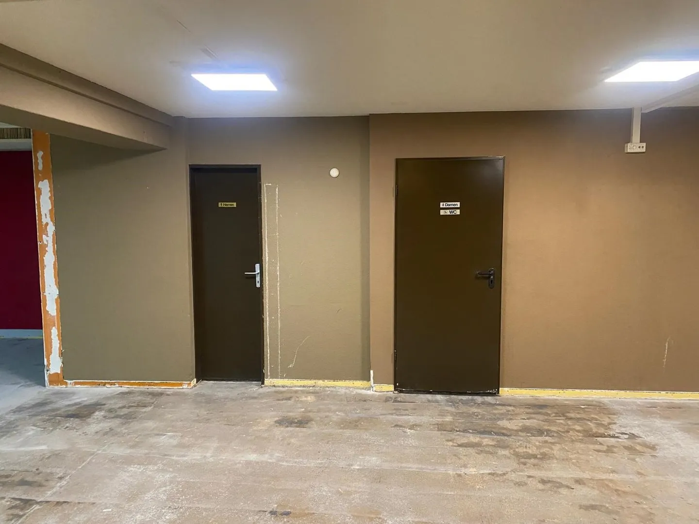 Spazio commerciale attraente in affitto con ingresso separato - Foto 6 di 15