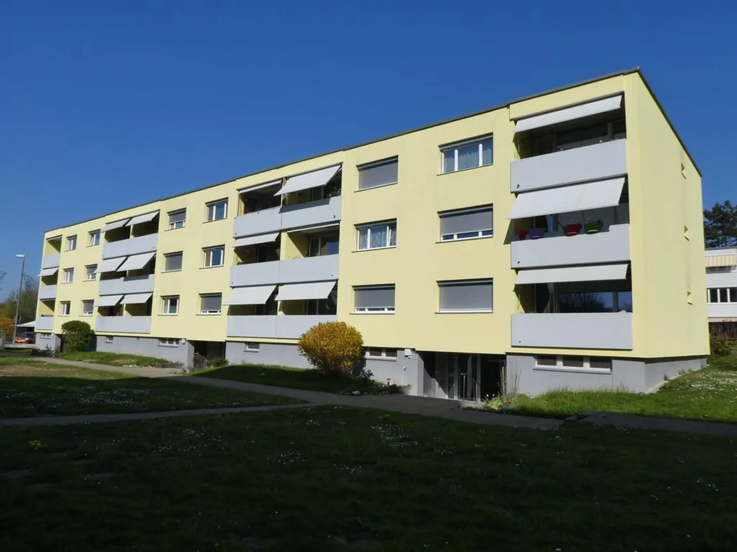 Bella appartamento di 3,5 stanze con cucina ristrutturata - Foto 1 di 9