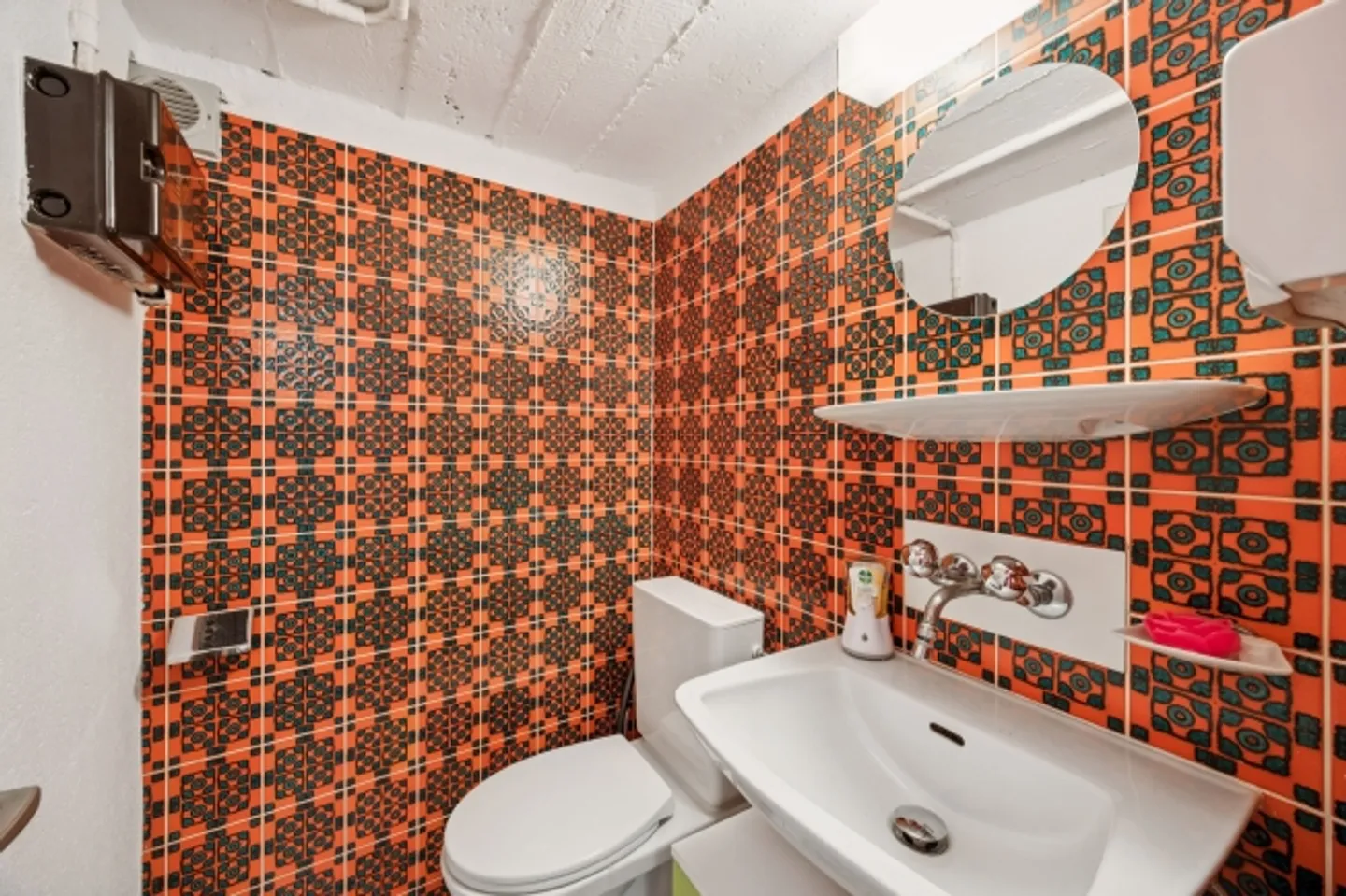 Versatile Residential and Commercial Building - Oberentfelden, 10 Rooms - Photo 8 of 13