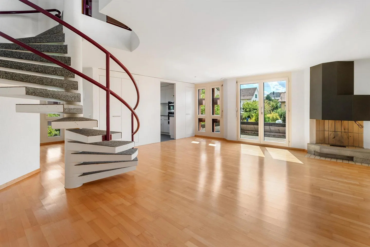 4.5 Room Apartment in Aarau - Photo 3 of 8