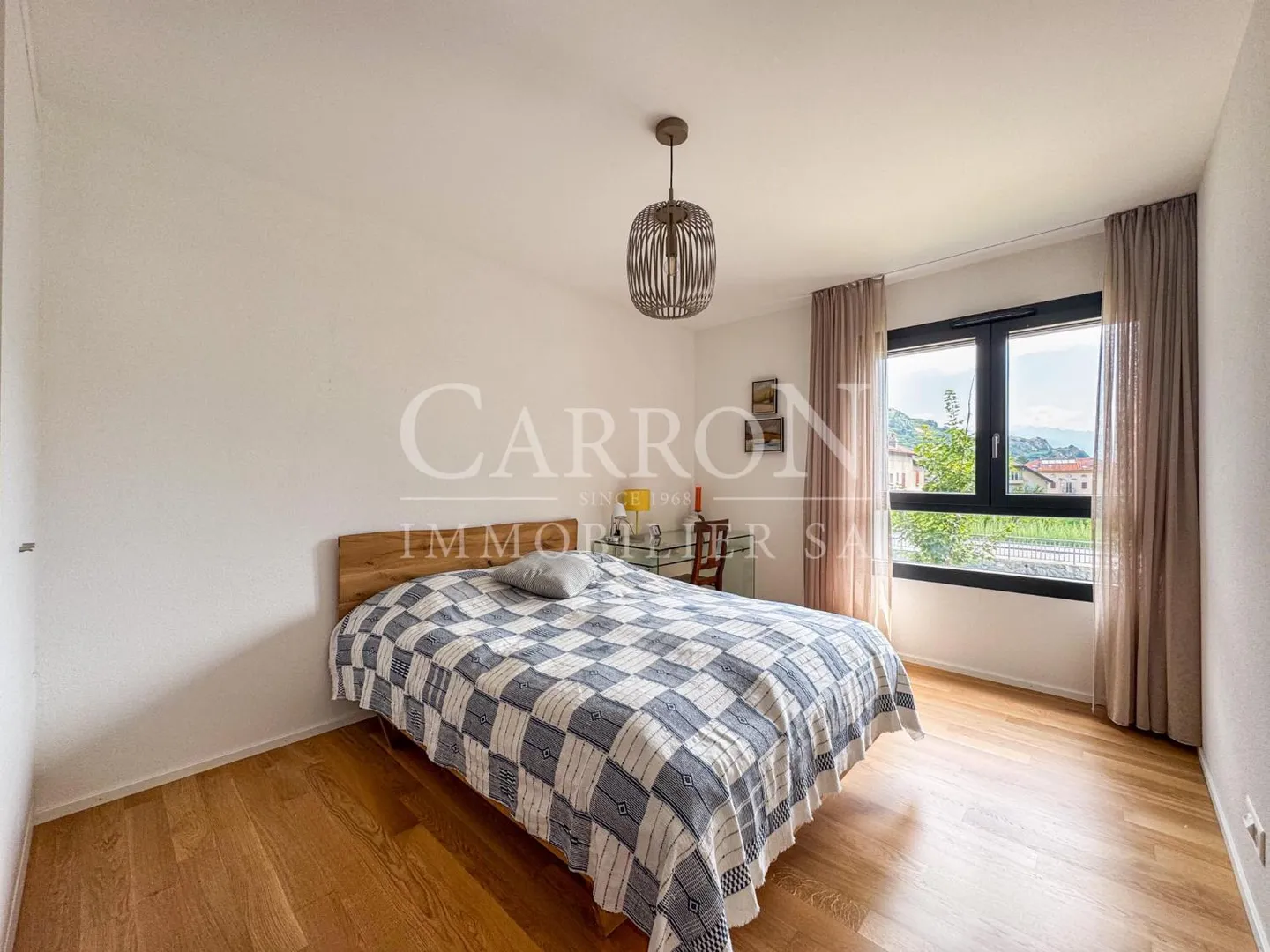 Appartement moderne avec terrasse - Photo 4 sur 7