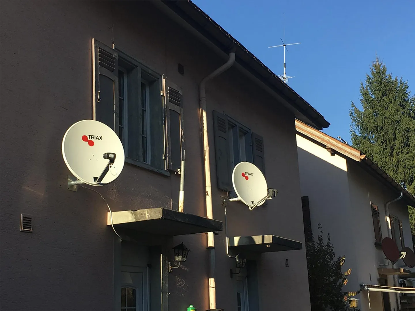 Da Posto 2x Casa Doppia con 4 Stanze e 114 m2 di Terreno Edificabile - Foto 17 di 30