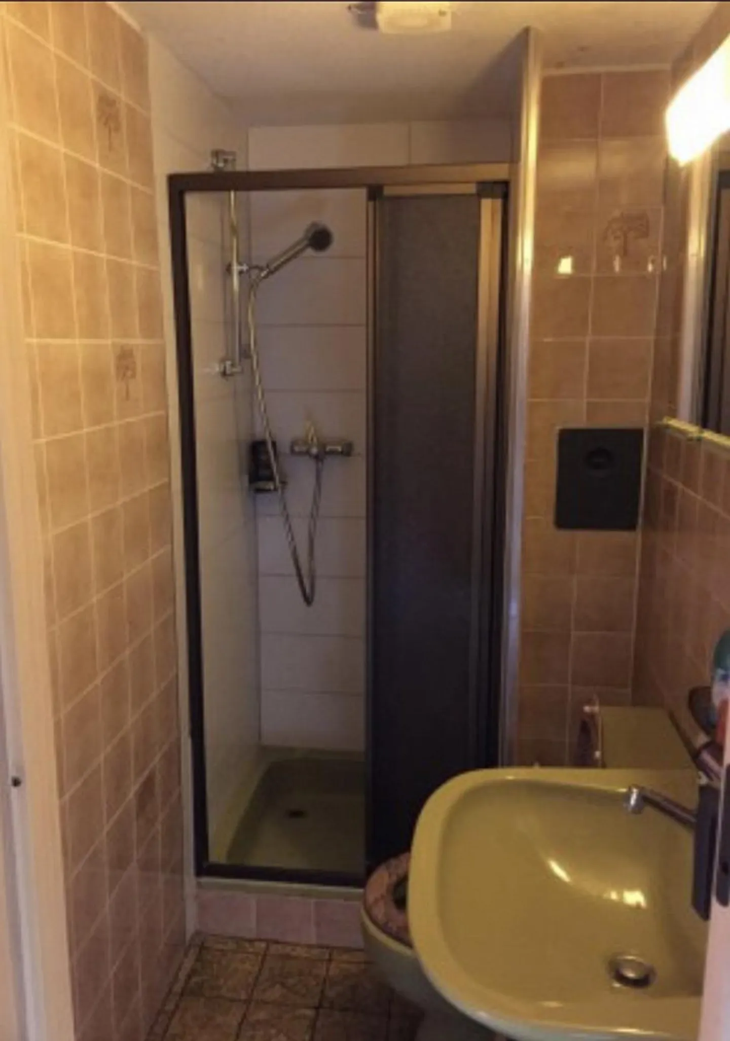 Da Posto 2x Casa Doppia con 4 Stanze e 114 m2 di Terreno Edificabile - Foto 25 di 30