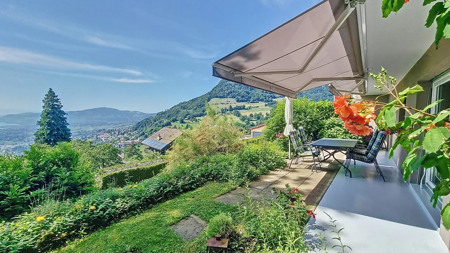 Villa mitoyenne 145 m2, belles terrasses, vue magnifique  ! - Photo 1 sur 11