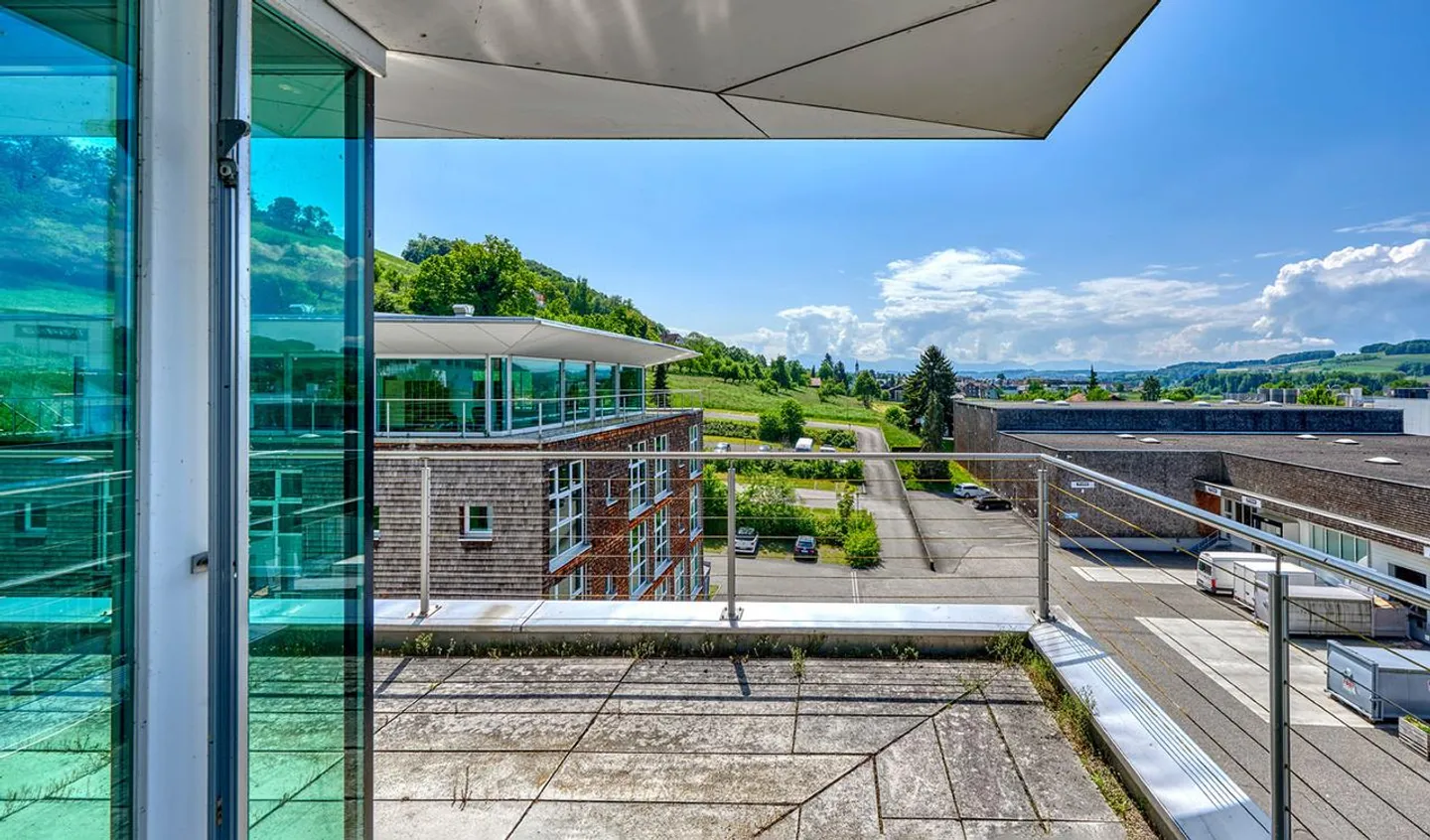 High-Quality Office Buildings with Expansion Potential - Photo 7 of 9
