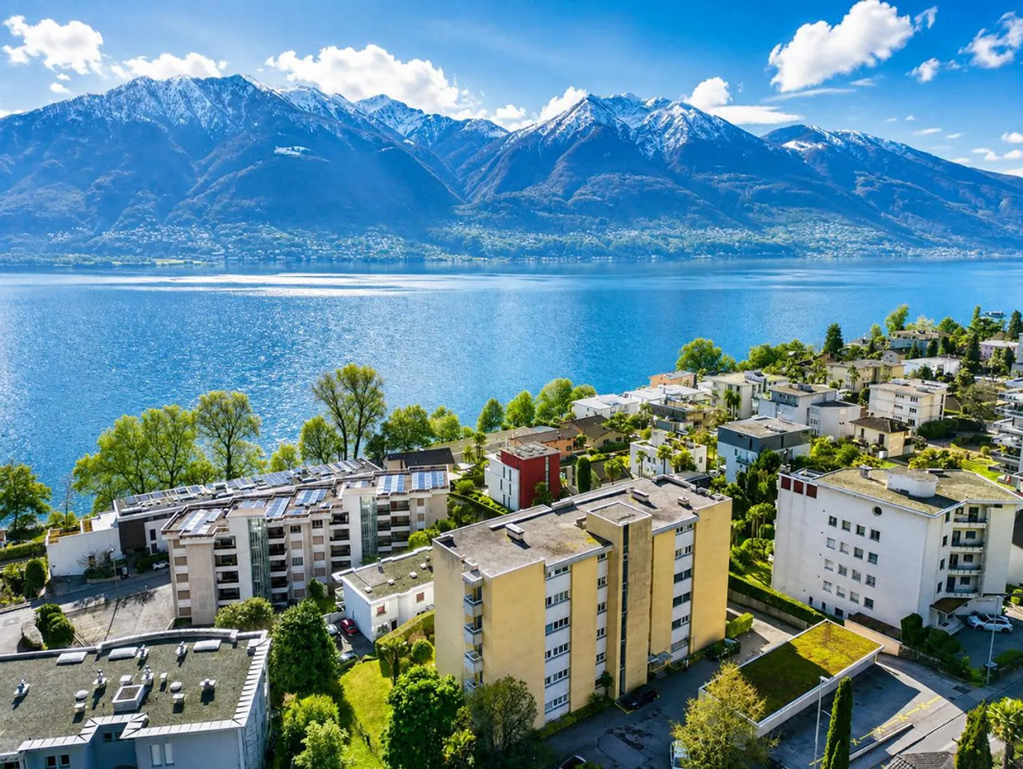 Zweit- oder Erstwohnsitz: Seeblick, viel Platz und Pool - Foto 2 von 15
