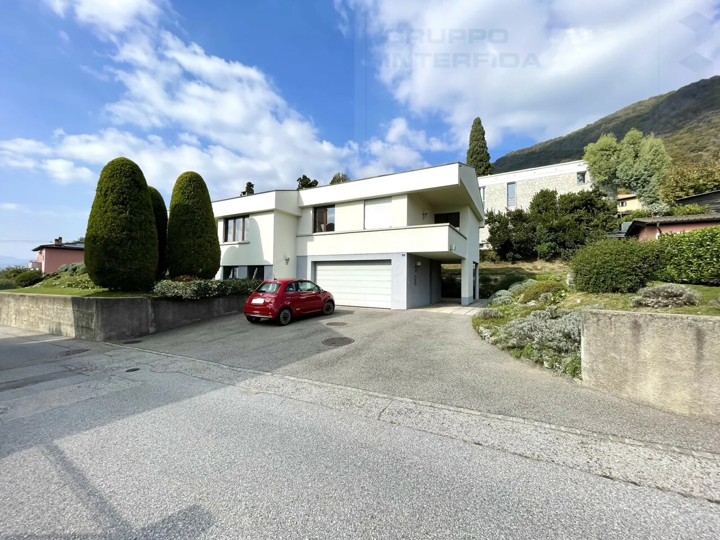 SCHÖNES EINFAMILIENHAUS - Foto 2 von 14