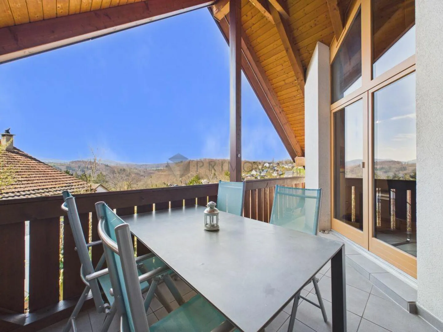 Living with a View - Attractive 4.5 Room Penthouse Apartment with Gallery - Photo 9 of 10