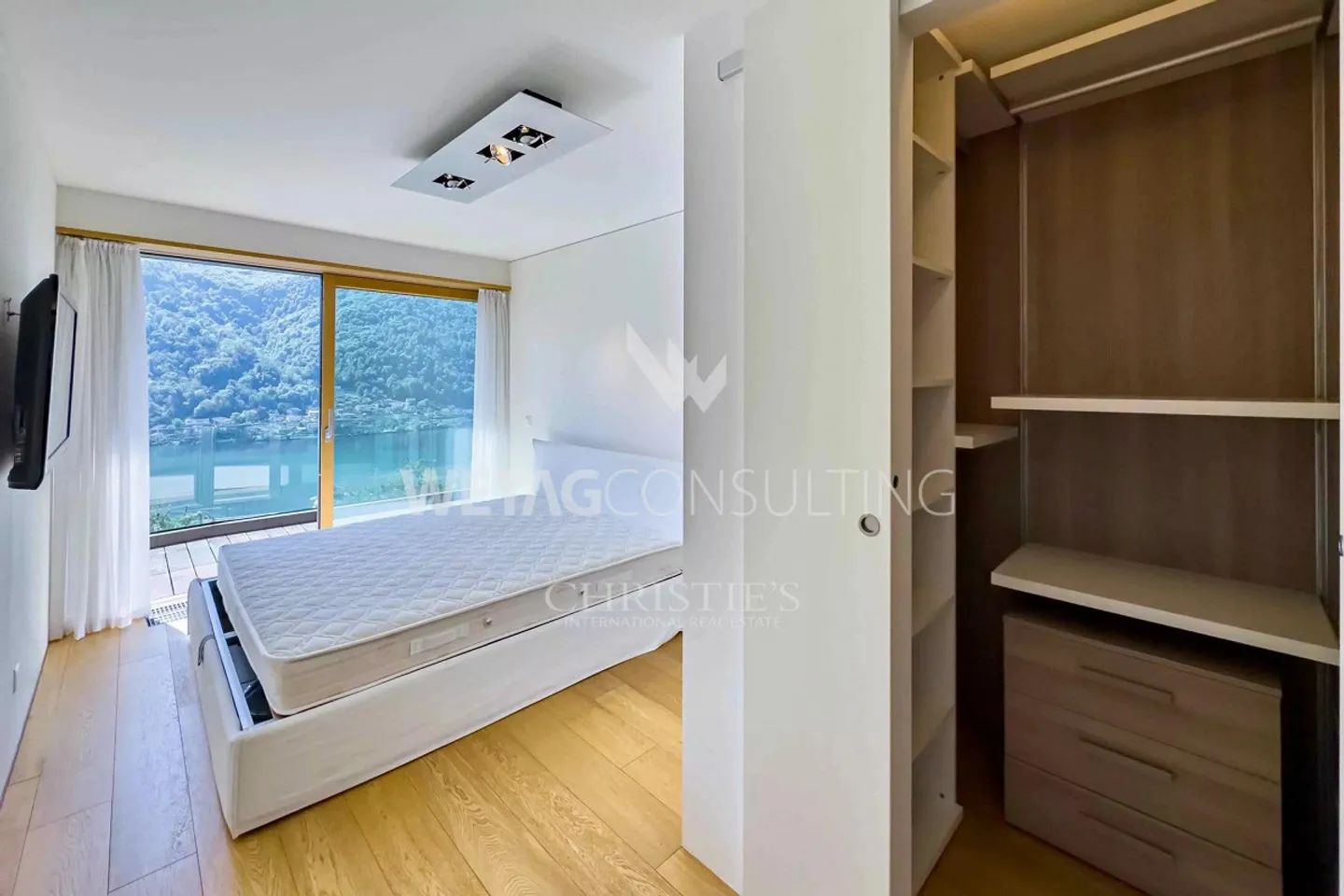 Modern apartment in Lugano–Vico Morcote for sale, also as a second... - Photo 5 of 12