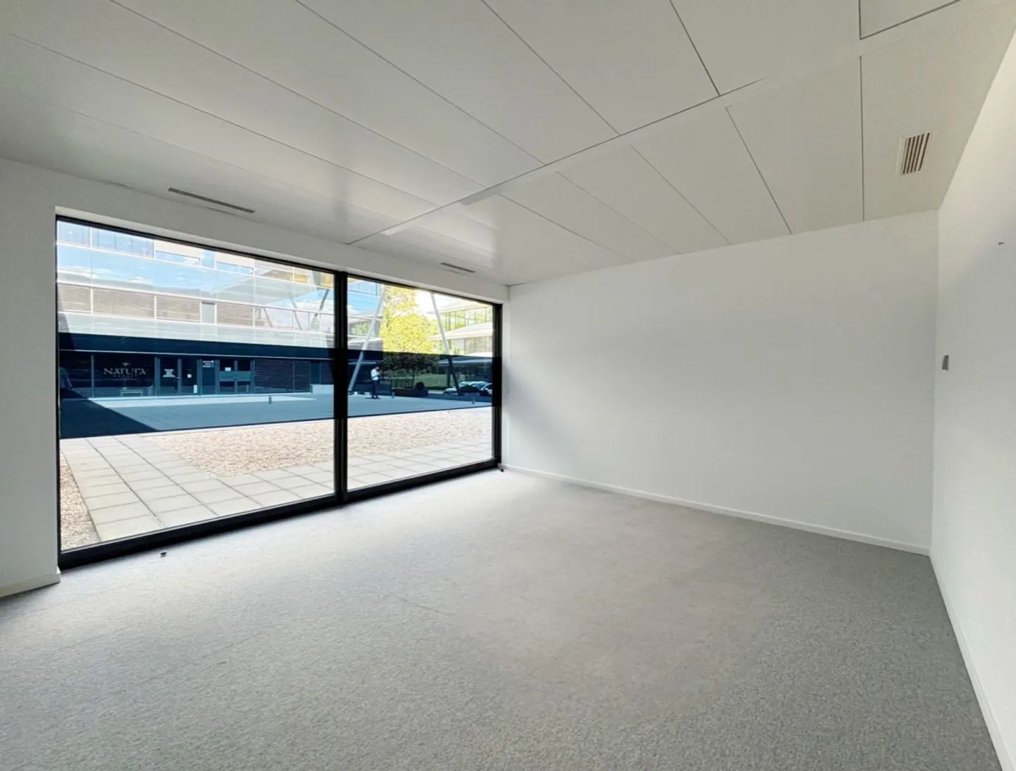 Uffici a Nyon - 150m2 - Nessun costo per ristrutturazioni previsto - Foto 3 di 7