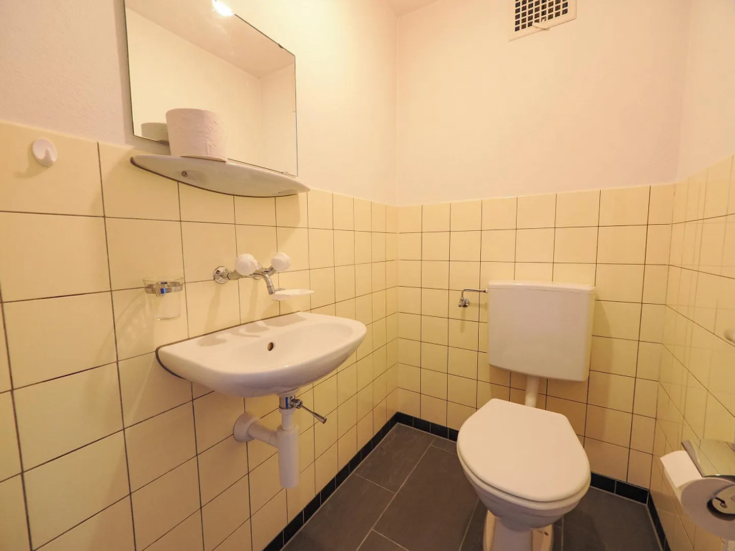 4.5-Room Terraced Single-Family House in Langenthal - Photo 10 of 21