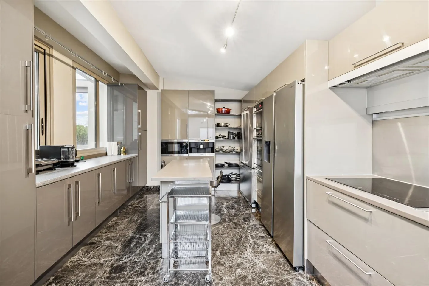 Maison 8.5 pièces - Photo 2 sur 2