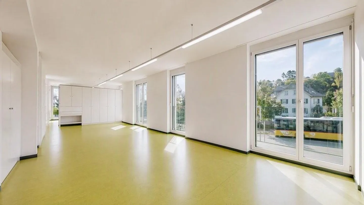 Versatile Commercial Space in Prime Location in Liestal - Photo 4 of 12