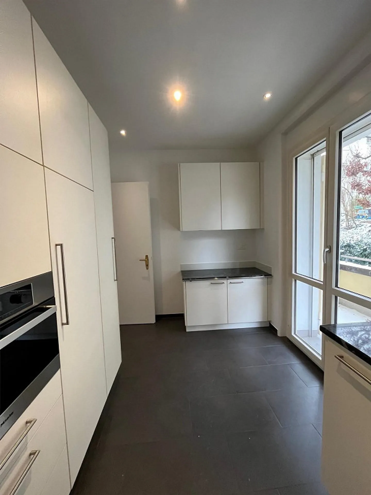 Appartement moderne 3 pièces à Berne - Photo 2 sur 10