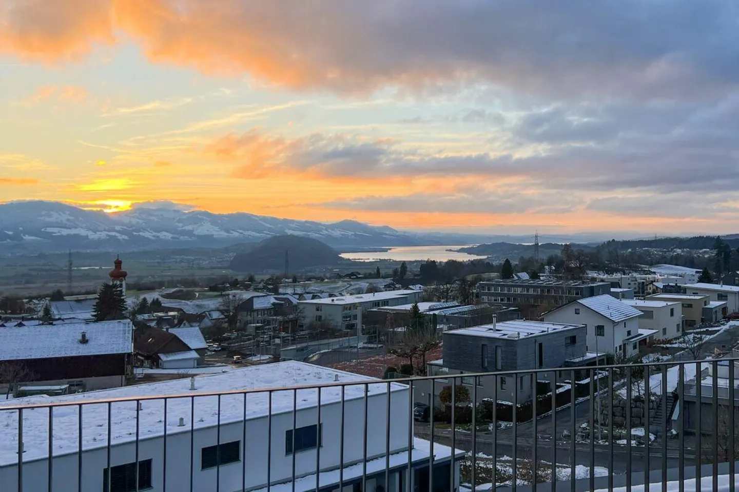 Wunderschöne 5.5-Zimmer-Attikawohnung - Foto 1 von 12