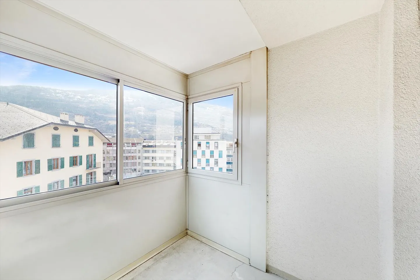 Studio vicino a tutti i servizi - Foto 6 di 13