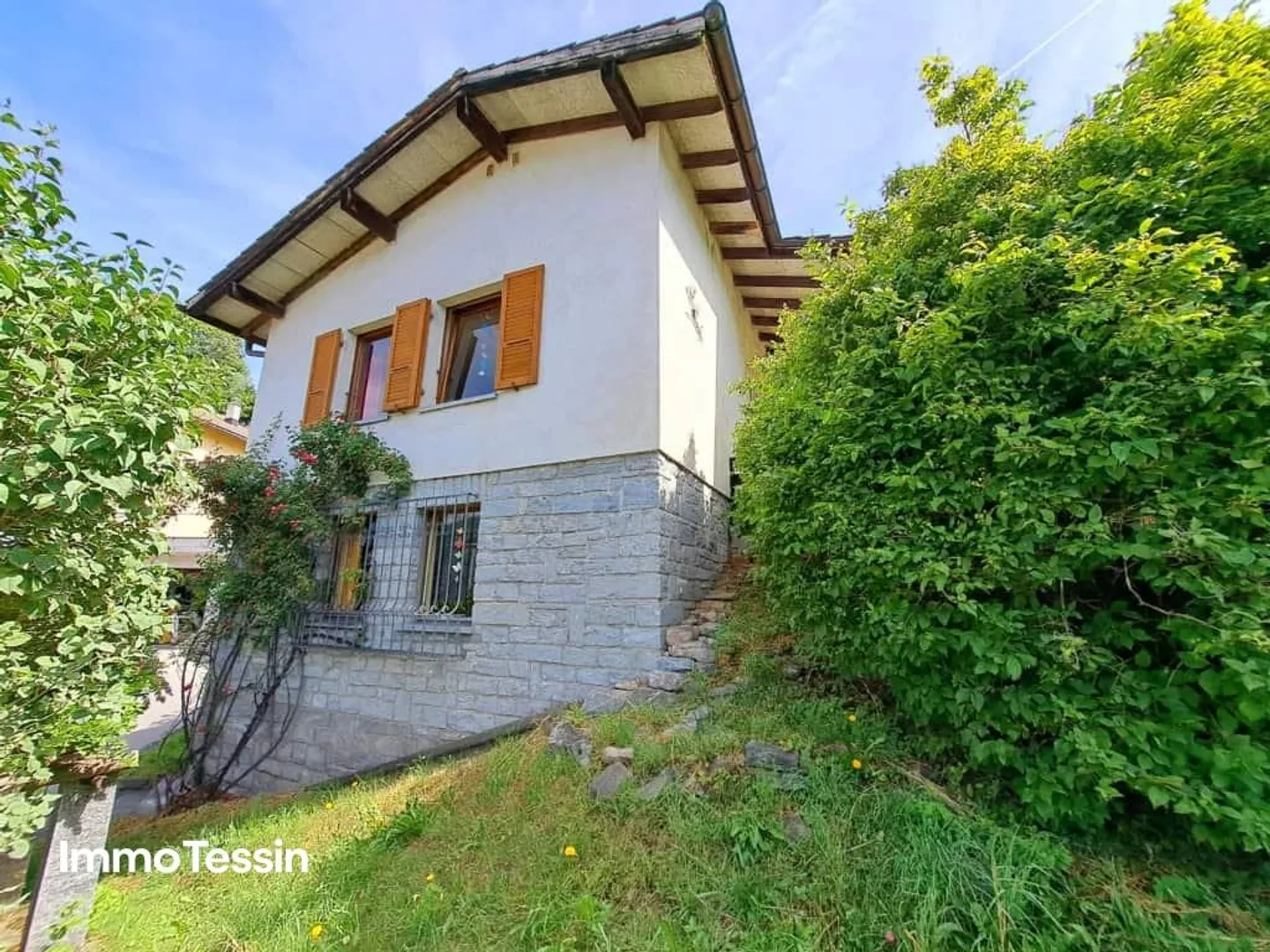 Charming house in a quiet location with garden & terrace with fantastic... - Photo 4 of 13