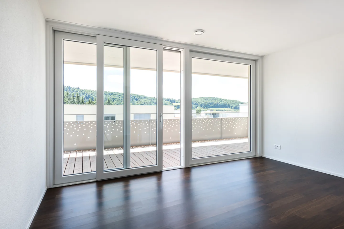 Grosszügige Wohnung sucht Sie per 01.10.2026! - Photo 1 sur 6