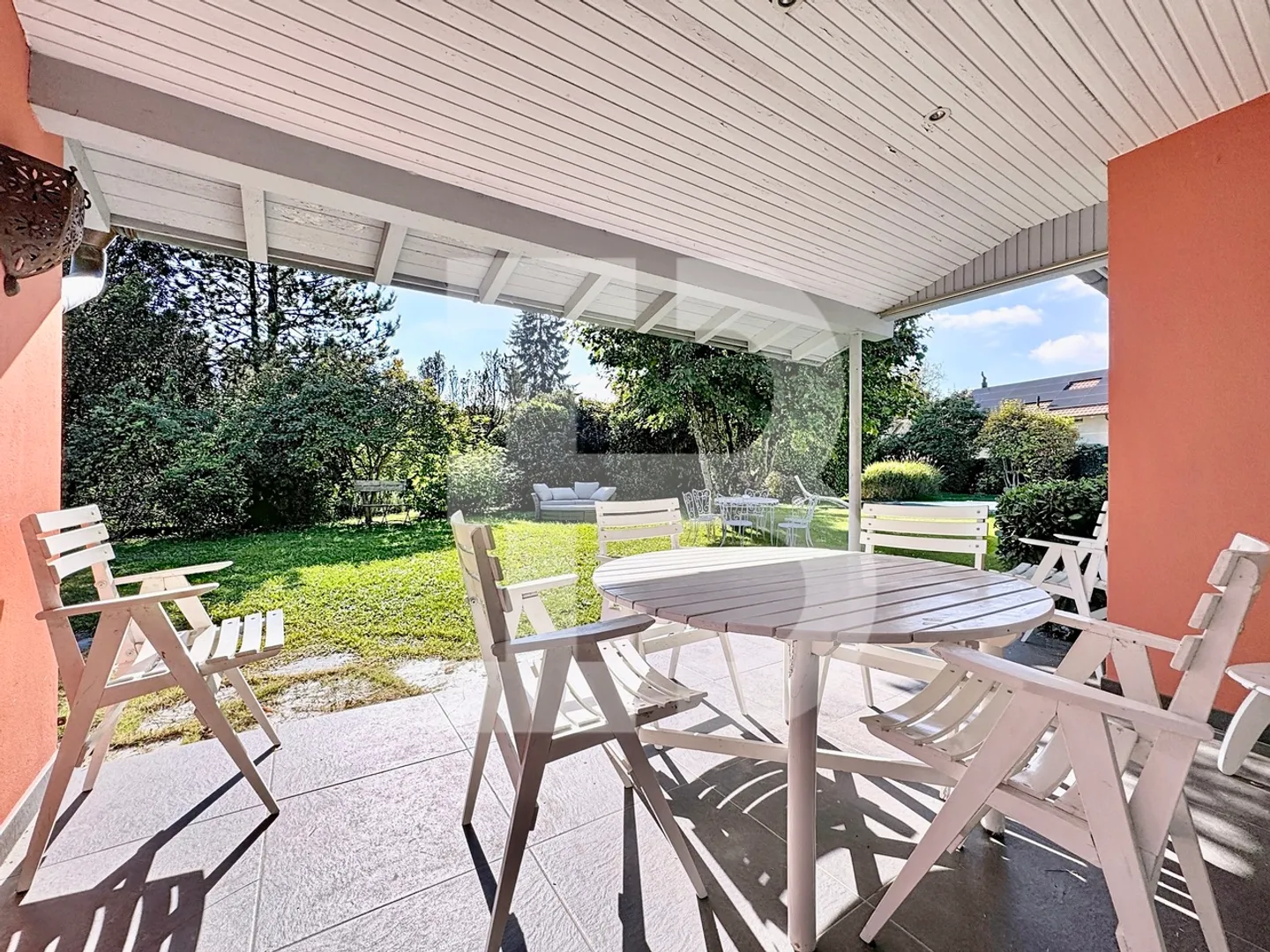 Incantevole villa indipendente con piscina e grande potenziale - Foto 7 di 8