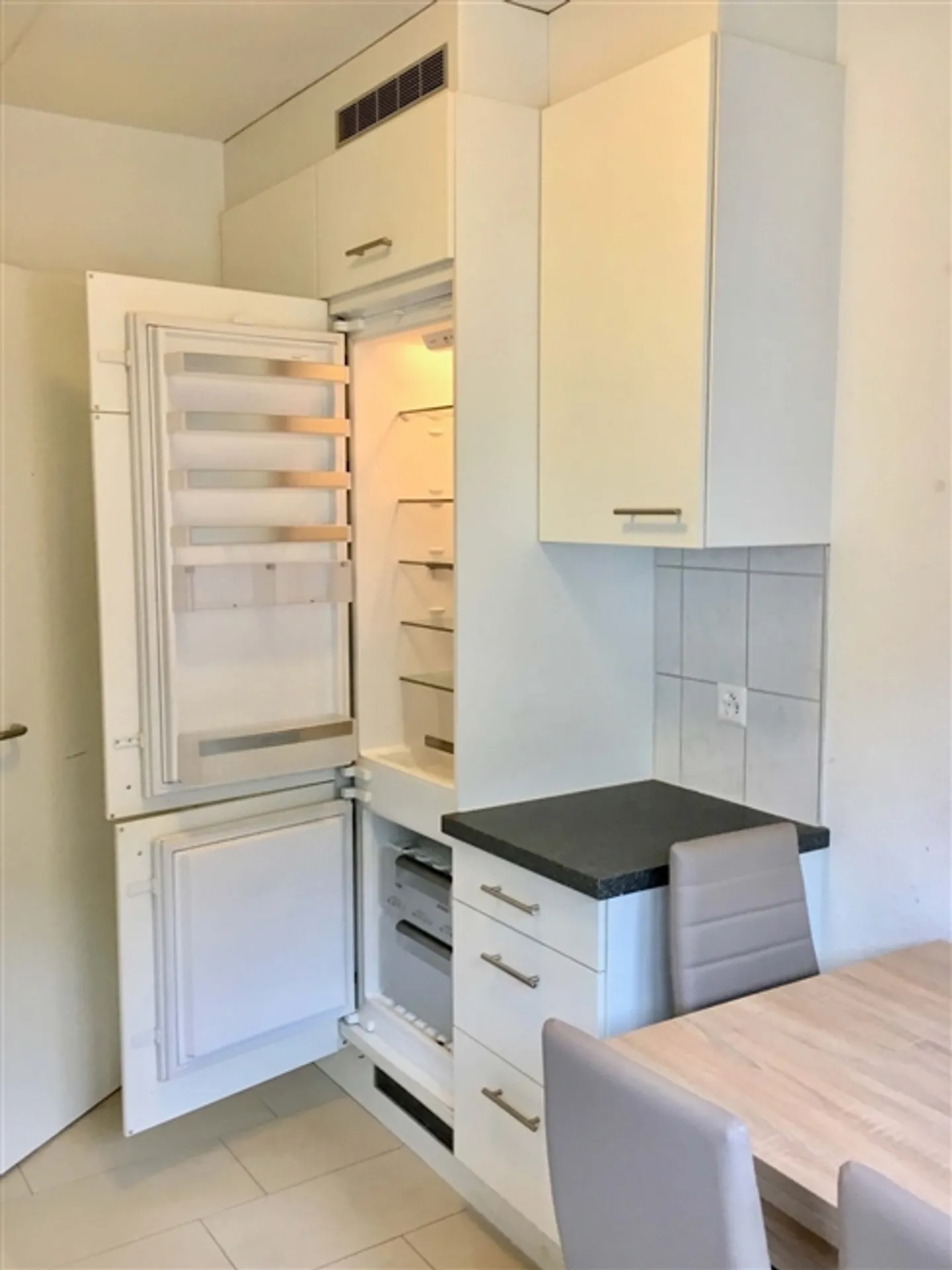 ONLINE BESICHTIGUNG - Stilvolles WG-Zimmer nahe Hardbrücke - Foto 9 von 13