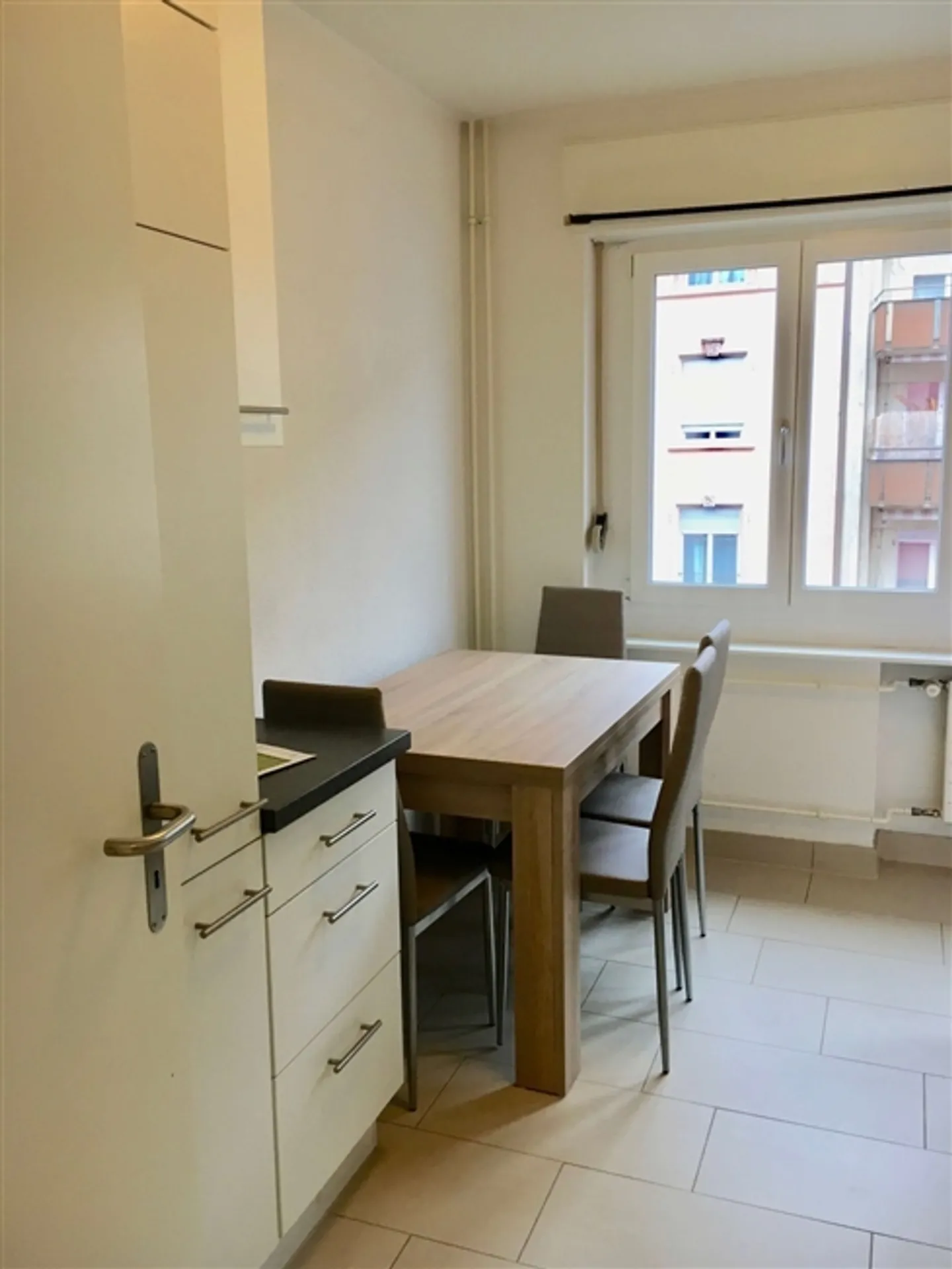 ONLINE BESICHTIGUNG - Stilvolles WG-Zimmer nahe Hardbrücke - Foto 10 von 13