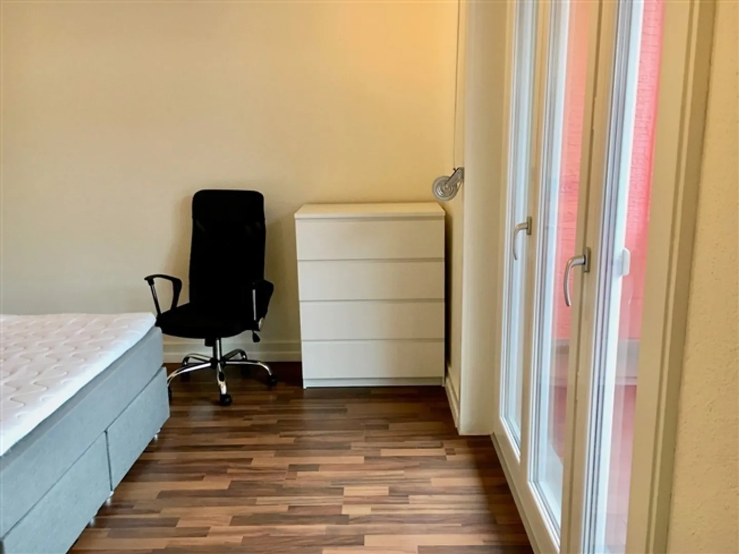 ONLINE BESICHTIGUNG - Stilvolles WG-Zimmer nahe Hardbrücke - Foto 4 von 13
