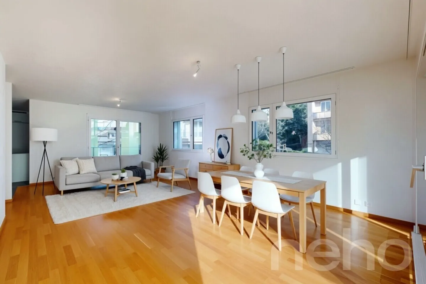 Ampio appartamento di 4,5 locali in una posizione tranquilla a Chailly - Foto 2 di 12