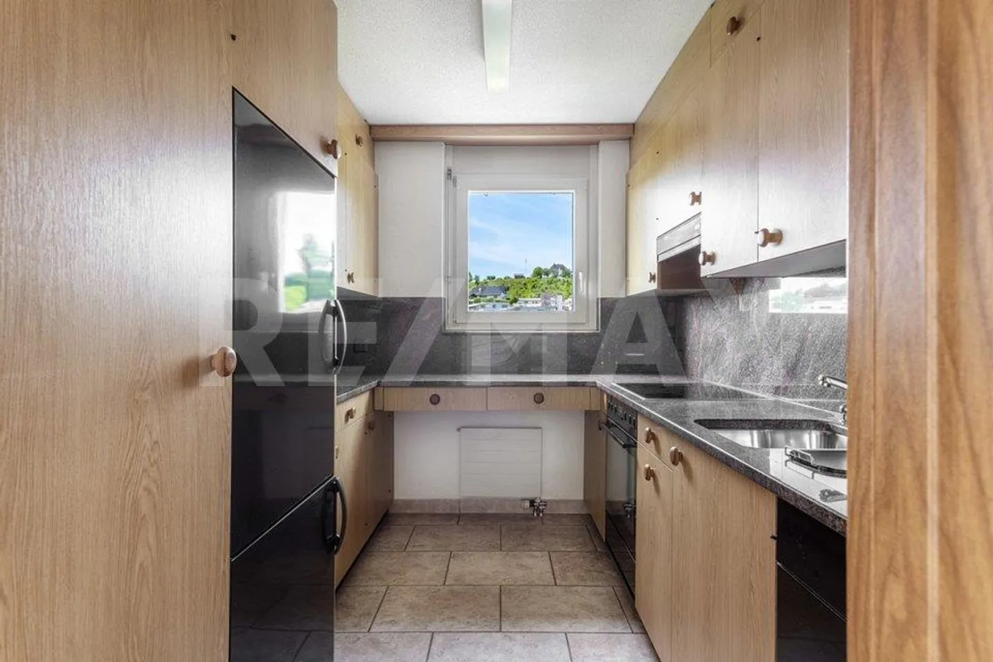 Attractive 5½-room apartment with sunny view location - Photo 6 of 13