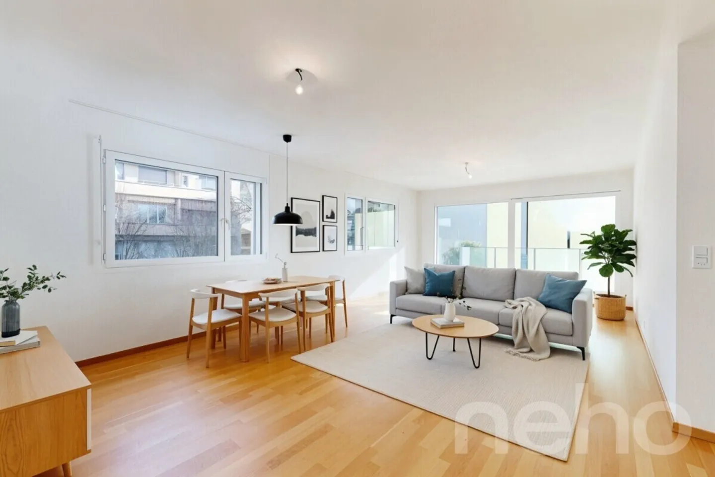 Ampio appartamento di 4,5 locali in una posizione tranquilla a Chailly - Foto 3 di 12