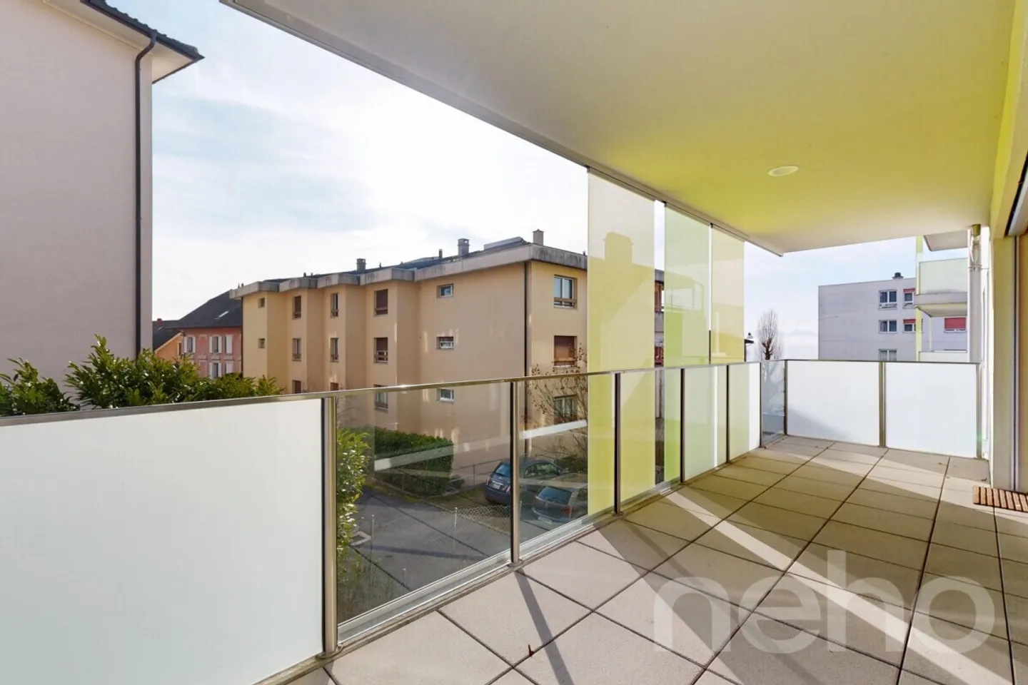 Ampio appartamento di 4,5 locali in una posizione tranquilla a Chailly - Foto 4 di 12