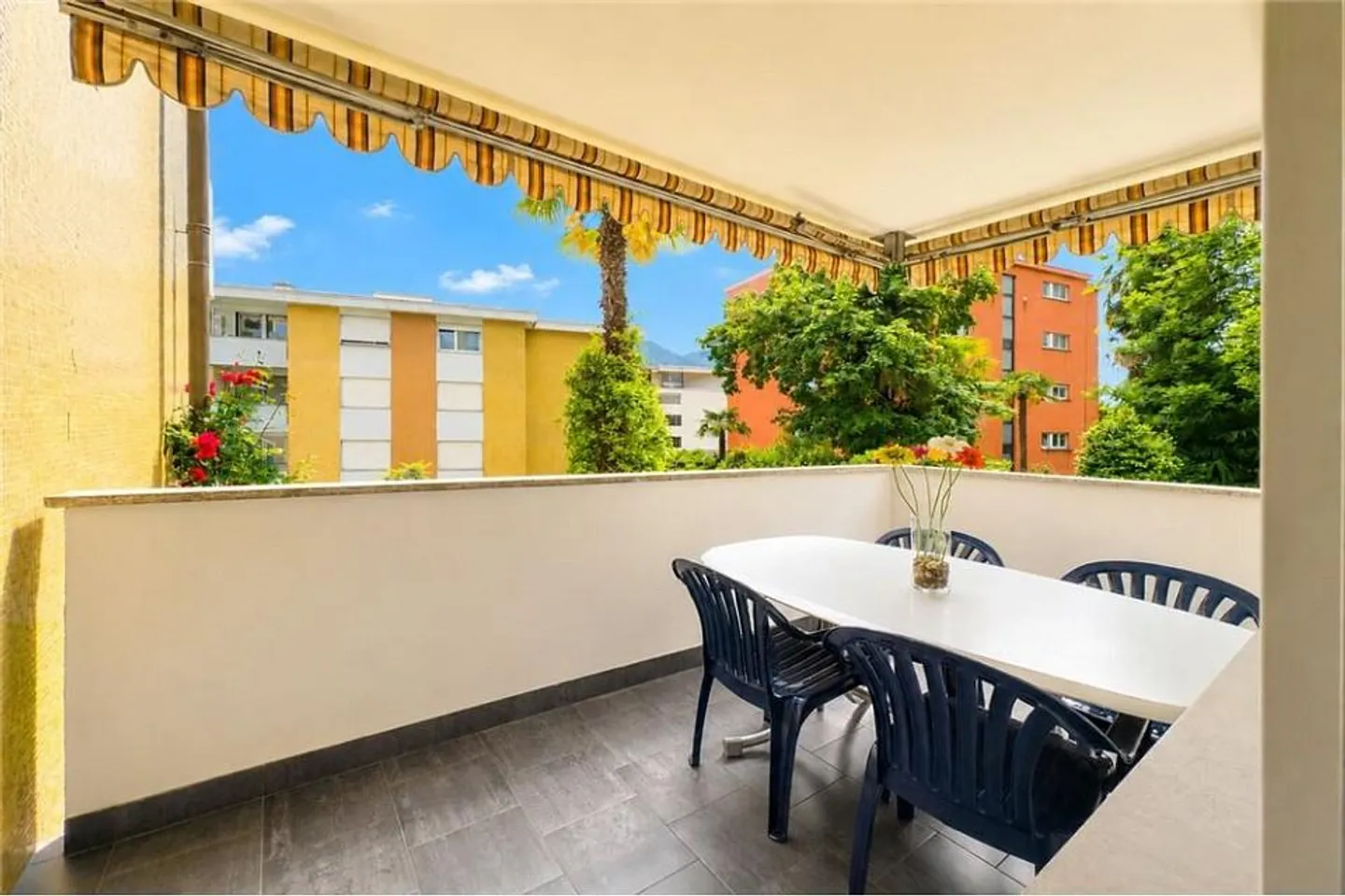 Appartement de 3,5 pièces avec piscine - Photo 7 sur 13