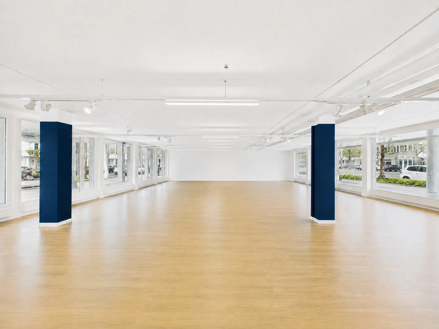 Visible commercial space with versatile potential for use in central location - Photo 1 of 4