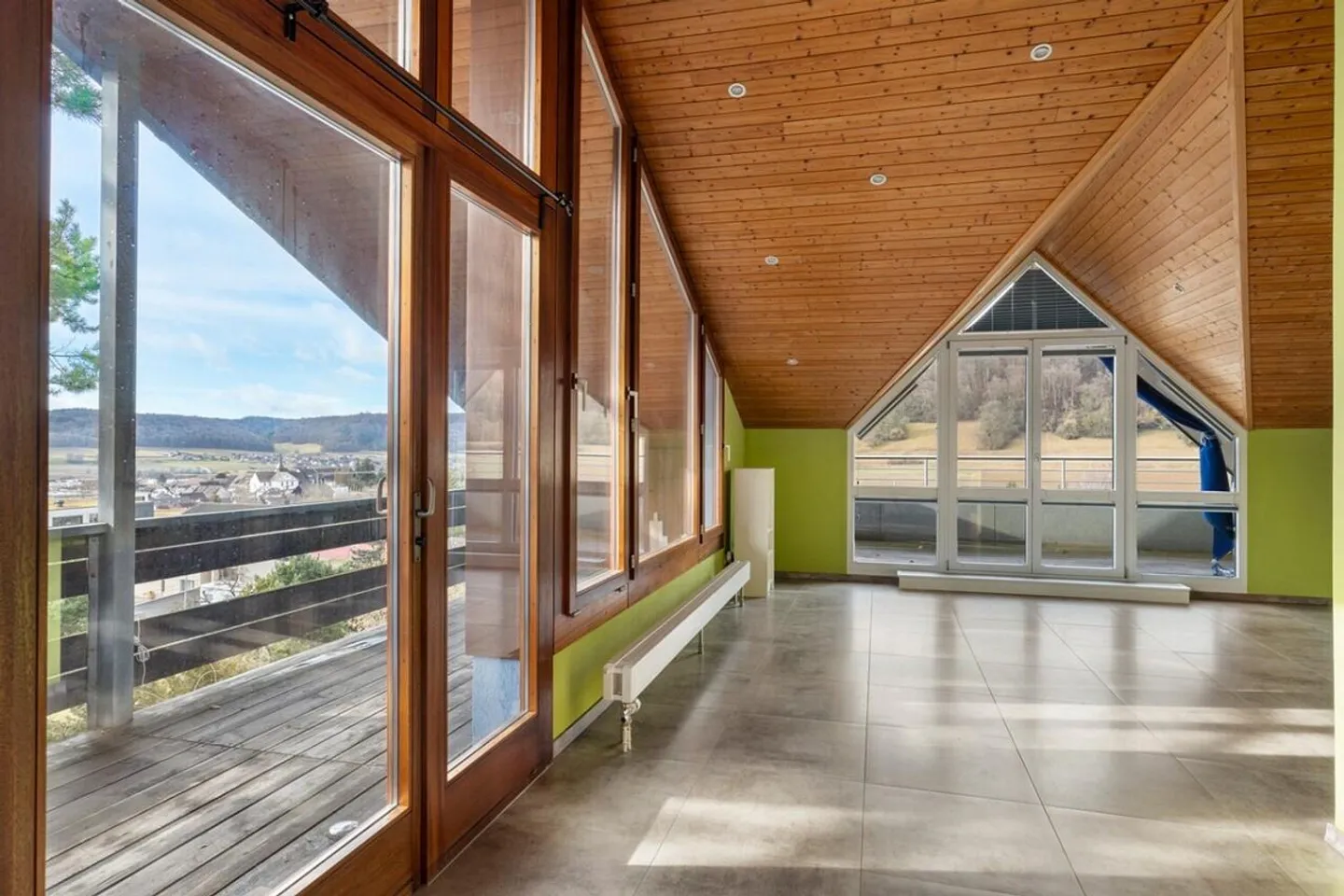 Ampia casa unifamiliare - Foto 6 di 18