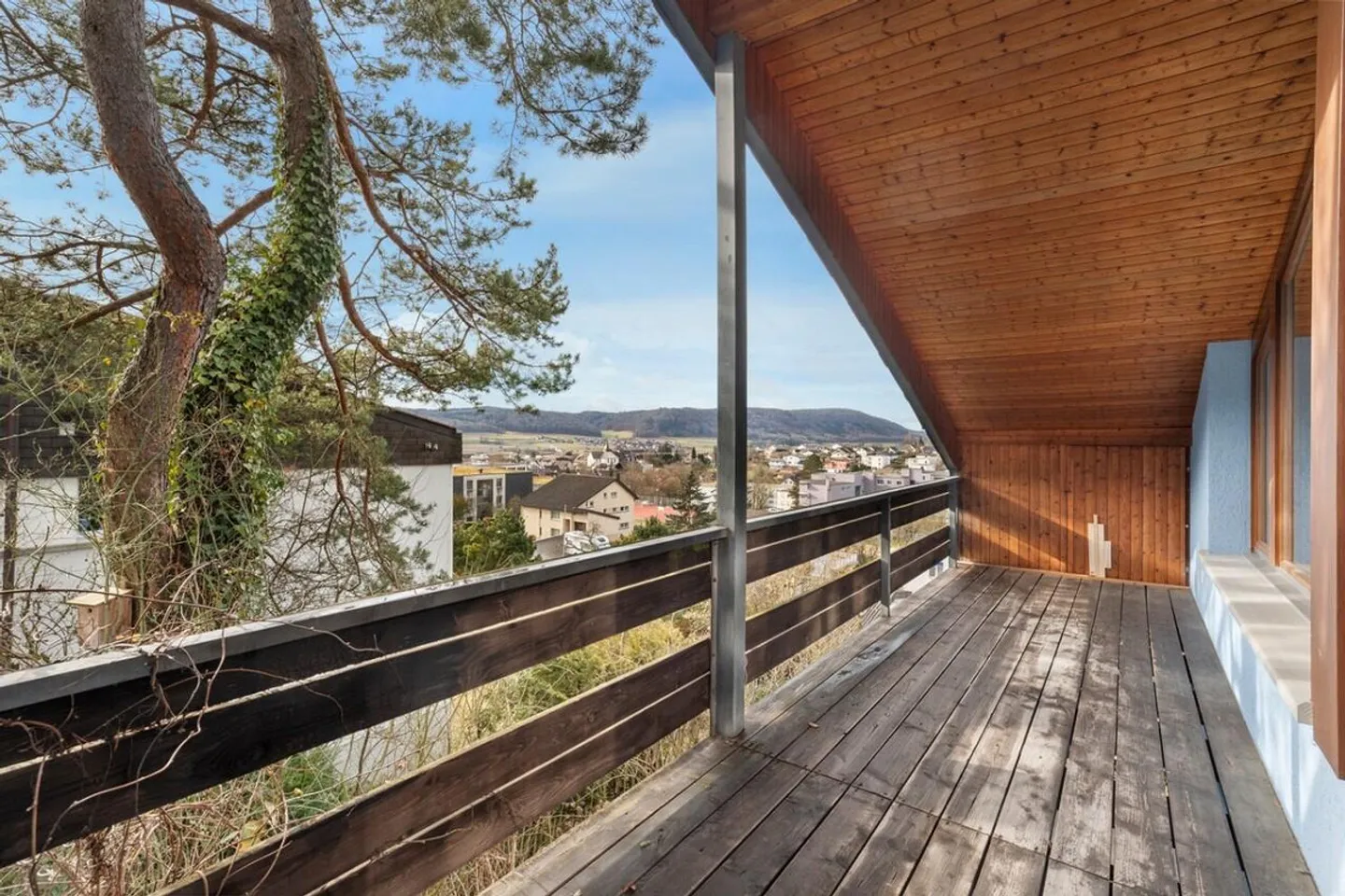 Ampia casa unifamiliare - Foto 7 di 18