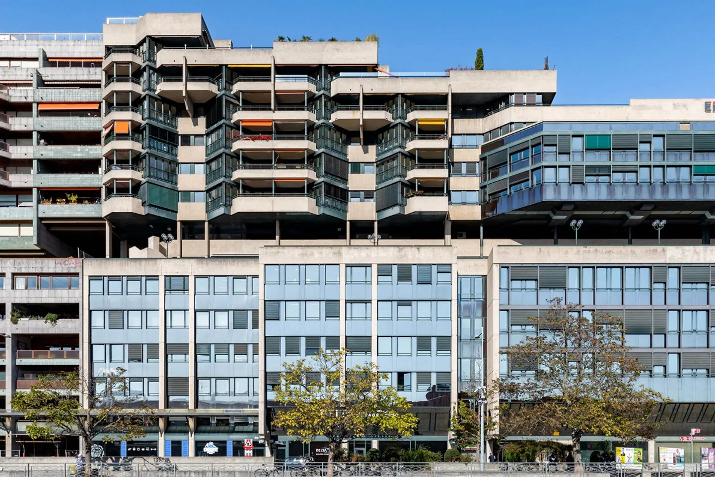 Surface de bureau de 124 m2 au bord du Rhône - Photo 1 sur 5