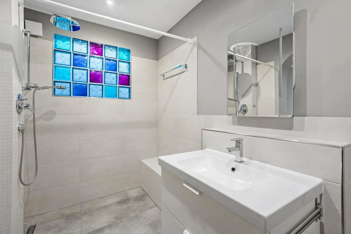 Ampia casa unifamiliare - Foto 15 di 18