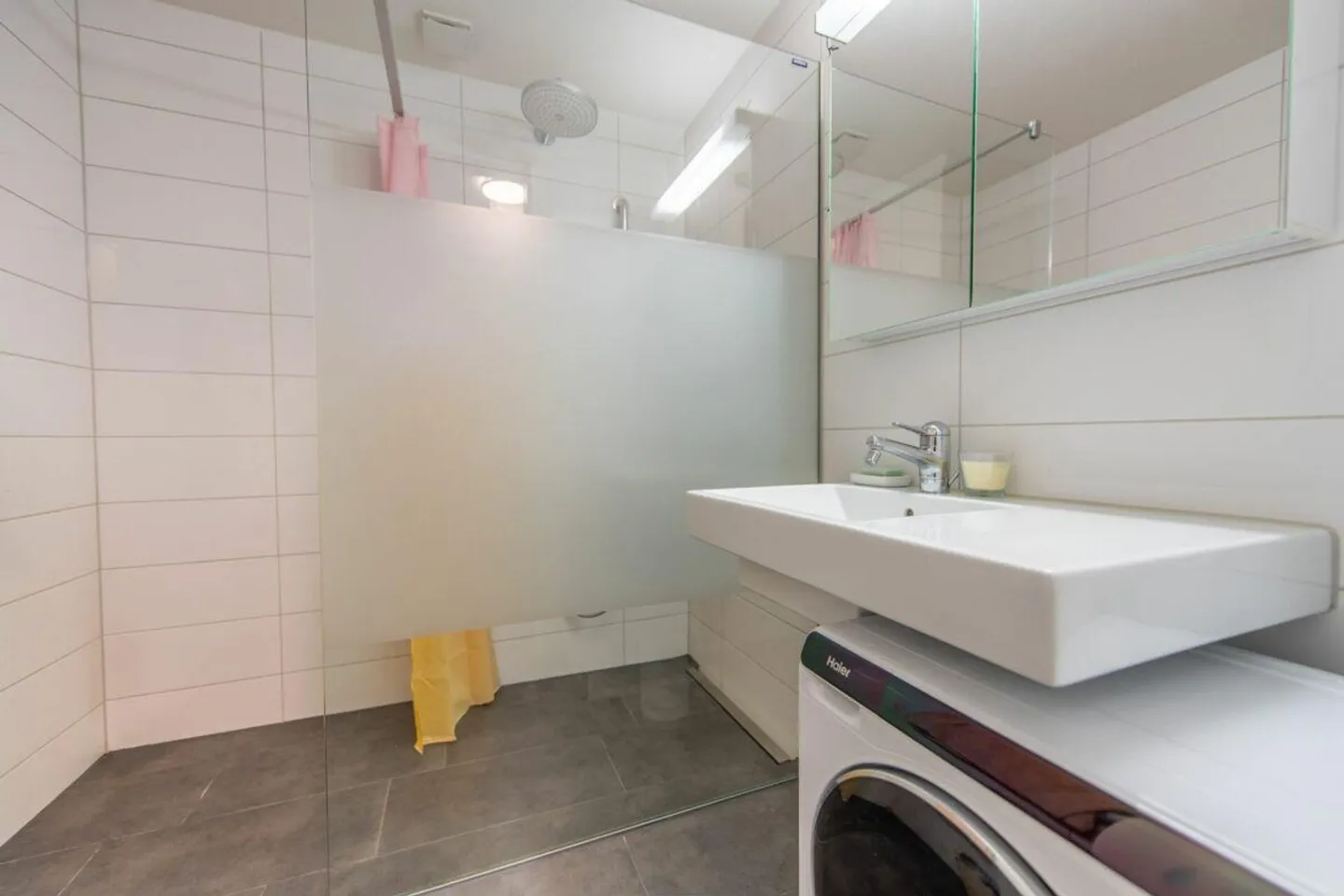 Light, Charm & Comfort: 3.5-Room City Apartment in the Heart of Solothurn... - Photo 7 of 12