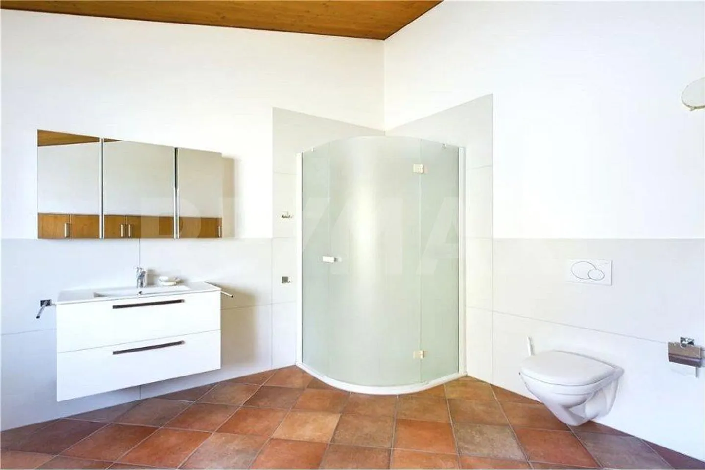 Penthouse moderne avec balcon et deux places de parking - Photo 6 sur 10