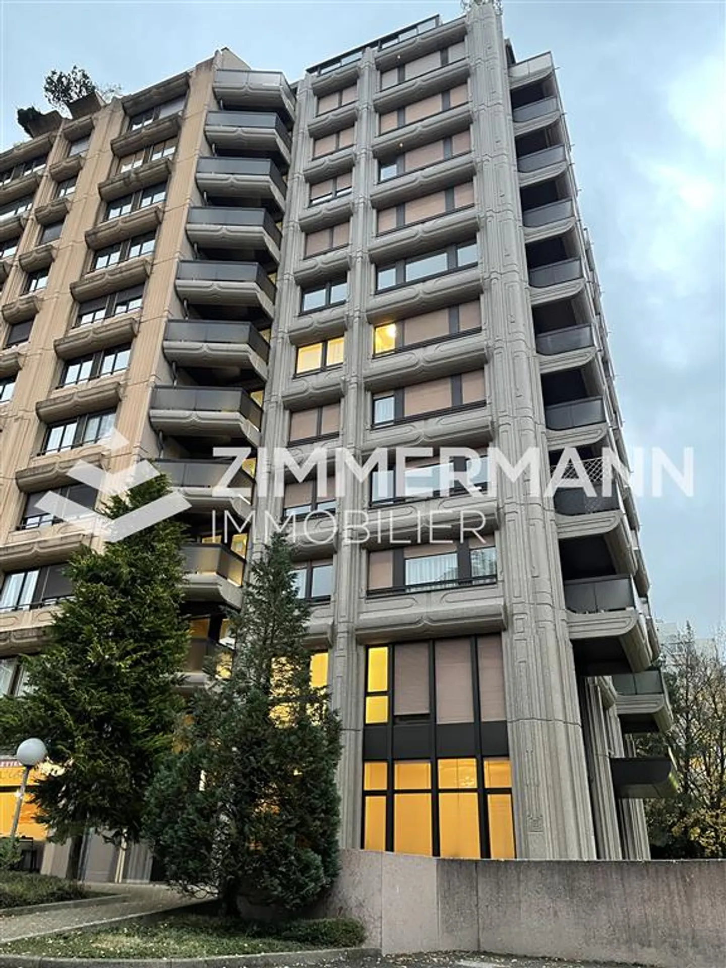 Appartement,6,176 - Photo 1 sur 13