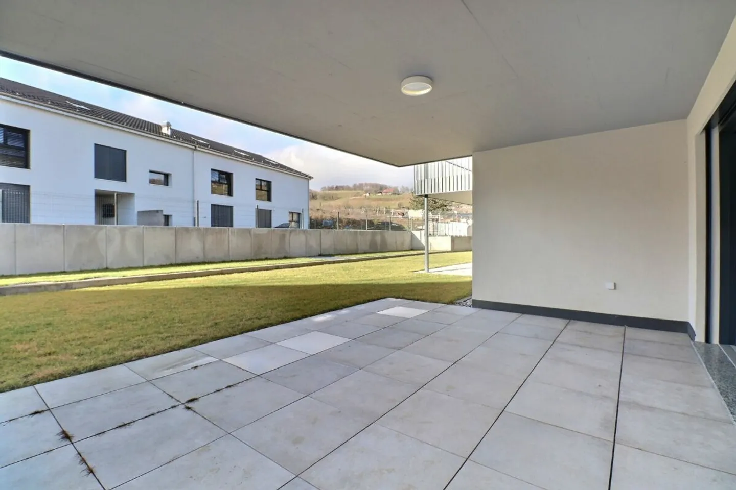 Magnificent 3.5-room apartment with garden in Moudon - Photo 7 of 12