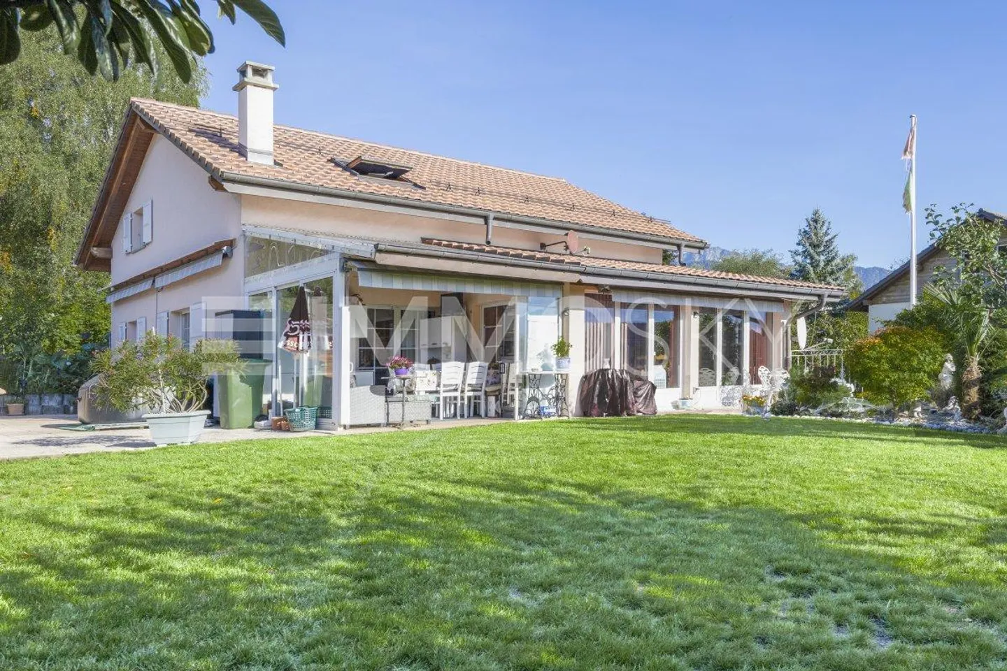 TOO LATE - Beautiful family home in St-Légier - Photo 1 of 5