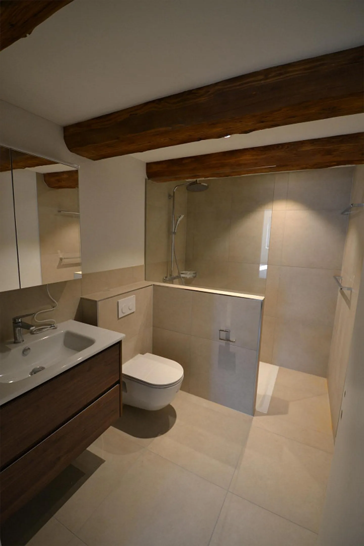 First rental: 3.5 room apartment in converted farmhouse - Photo 7 of 9