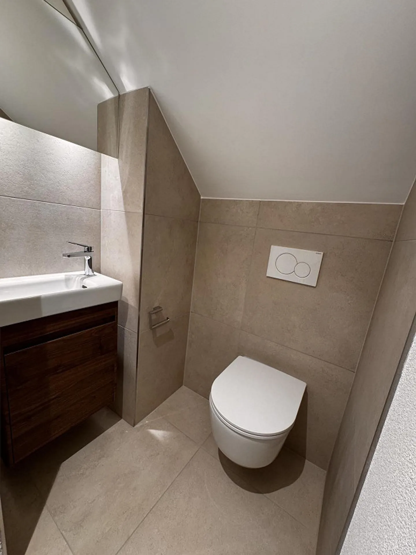 First rental: 3.5 room apartment in converted farmhouse - Photo 8 of 9