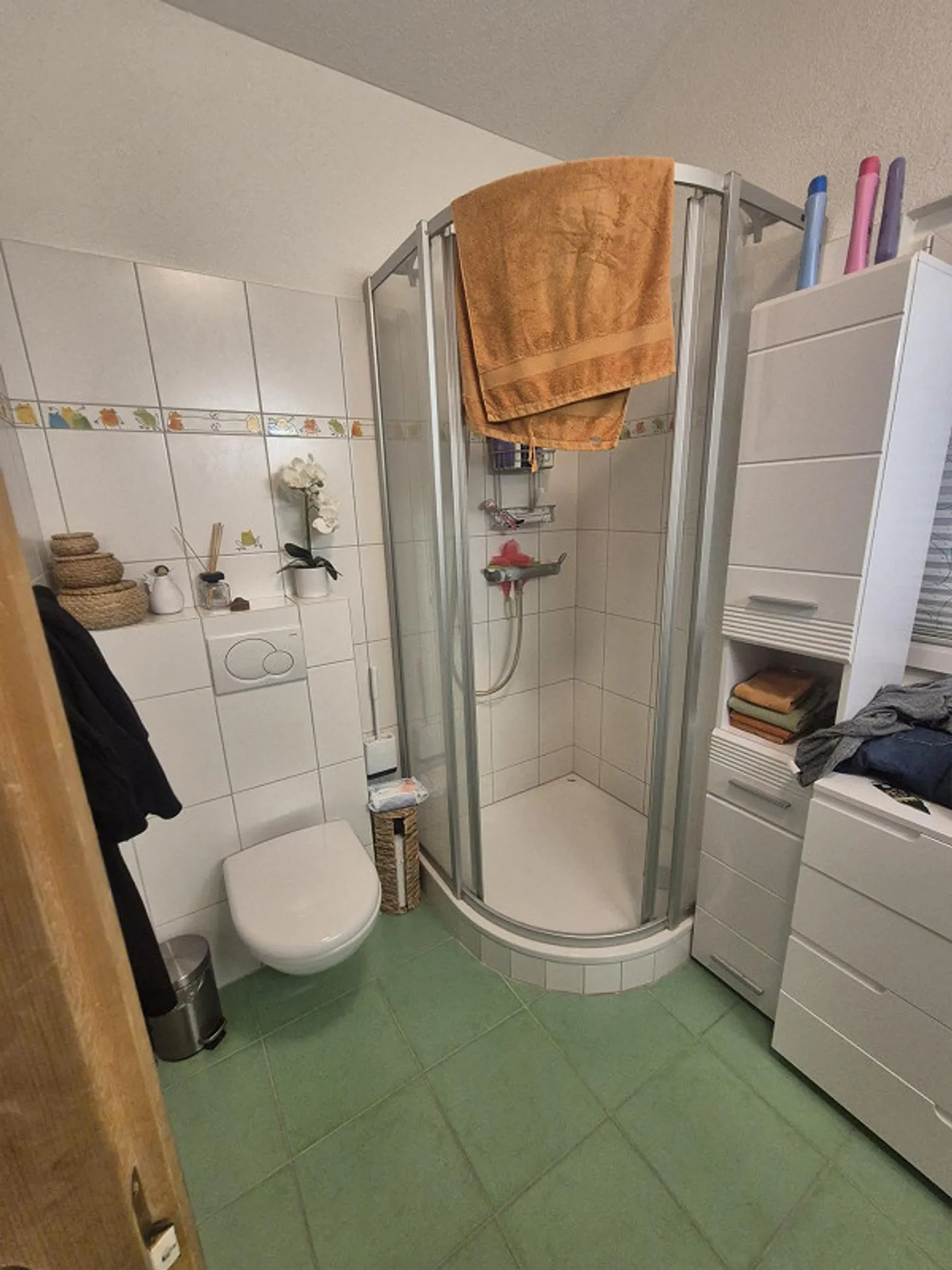 Incantevole appartamento mansardato di 5,5 locali in una posizione soleggiata a Domleschg - Foto 12 di 16