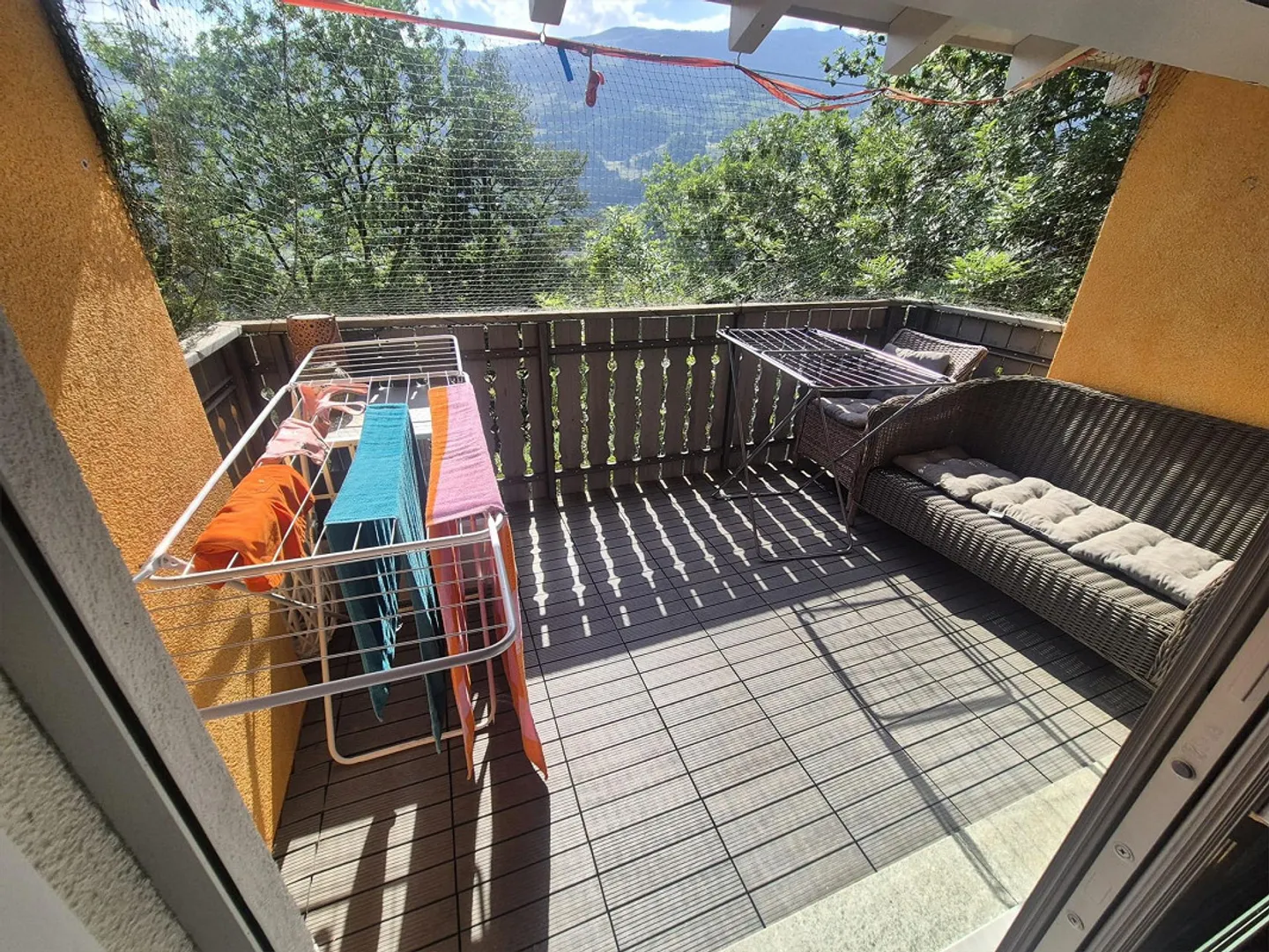 Incantevole appartamento mansardato di 5,5 locali in una posizione soleggiata a Domleschg - Foto 16 di 16