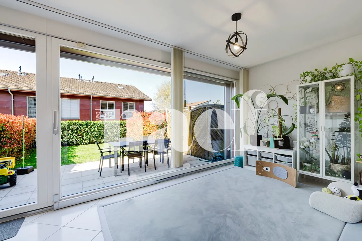 Charming semi-detached house 230 m² usable area plus garden, terrace and double garage in Vernier - Photo 6 of 13